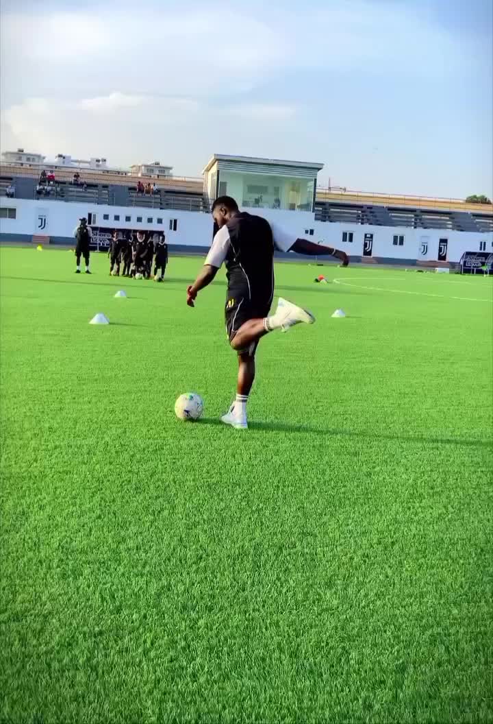 @JUVENTUS FOOTBALL ACADEMY ⚽