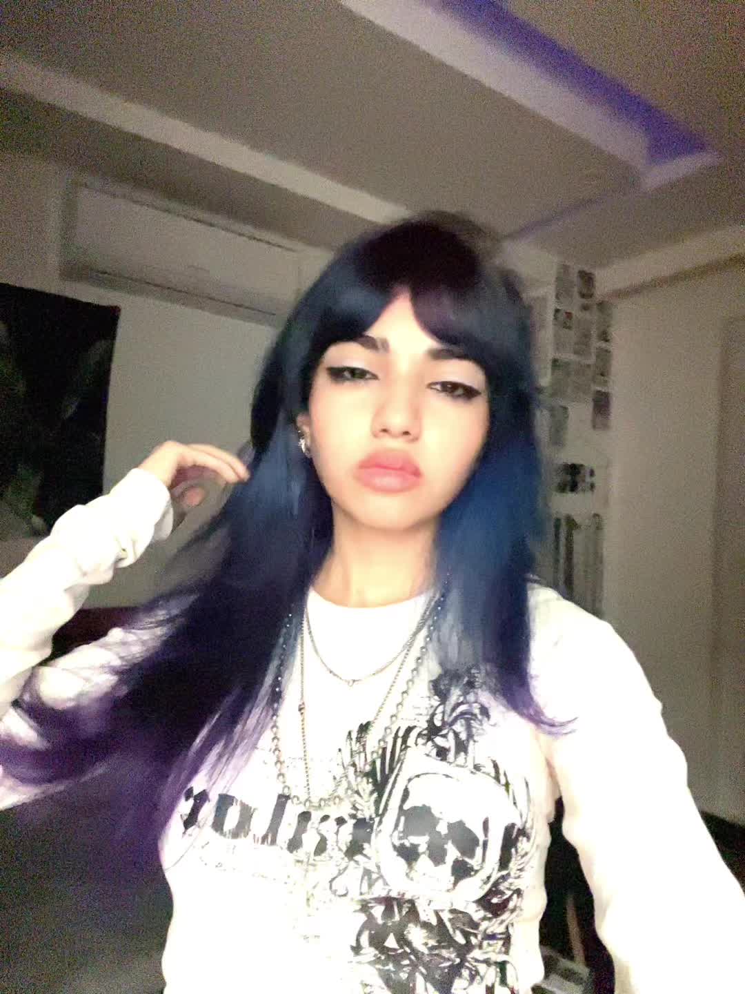 @Um