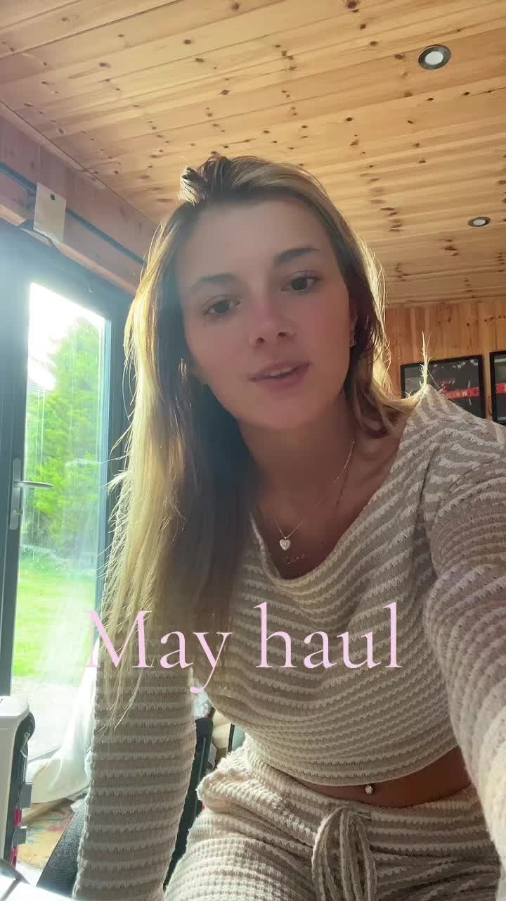 @𝙲𝚑𝚊𝚛𝚕𝚒𝚎 𝙷𝚊𝚗𝚗𝚊✨
