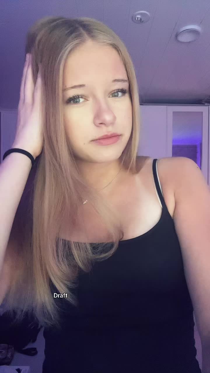 @Minea🫰🏻
