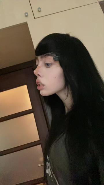 @赤棚葉魔