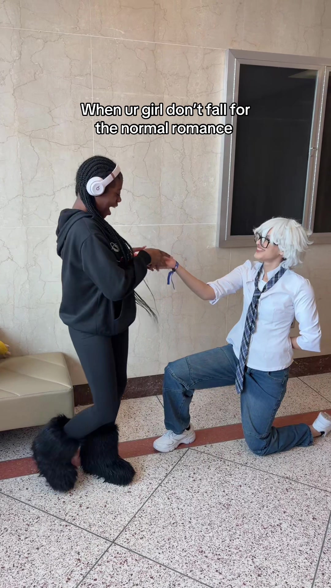 @kaylyn_goods.cos