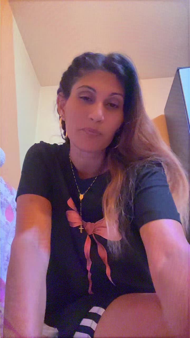 @💞💞Laura brunețica👑 👑