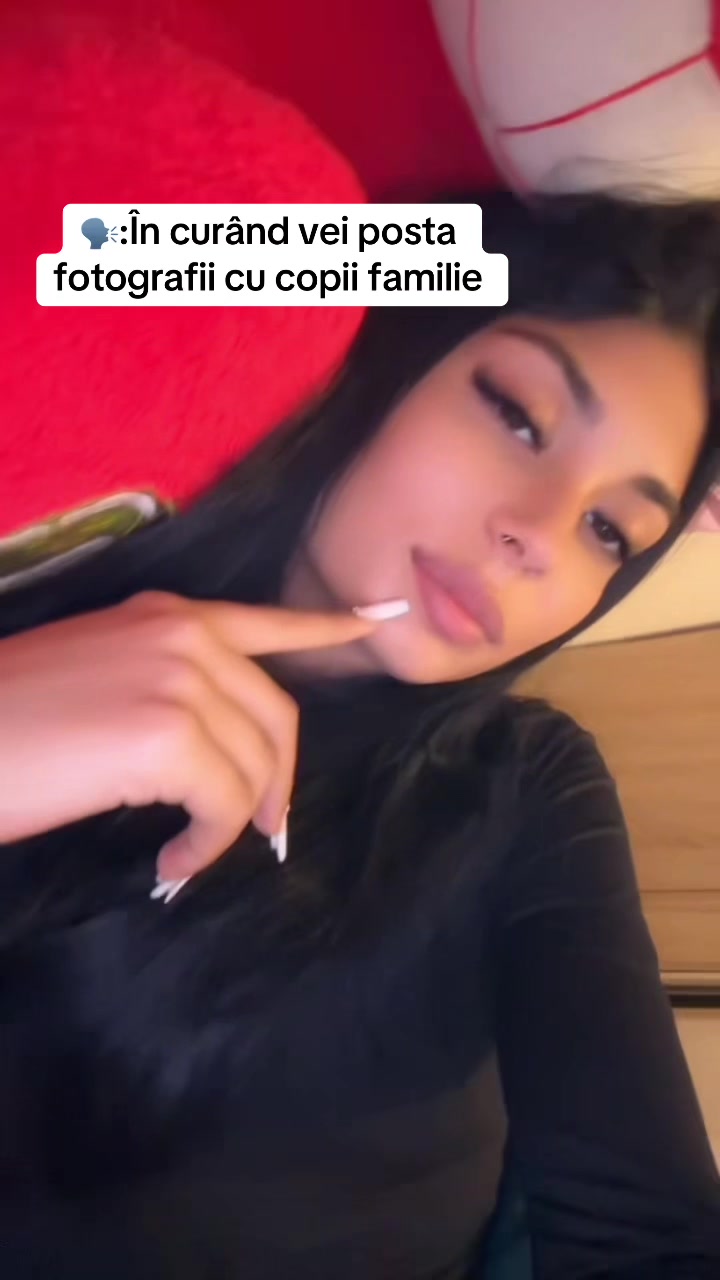 @larysaaa.