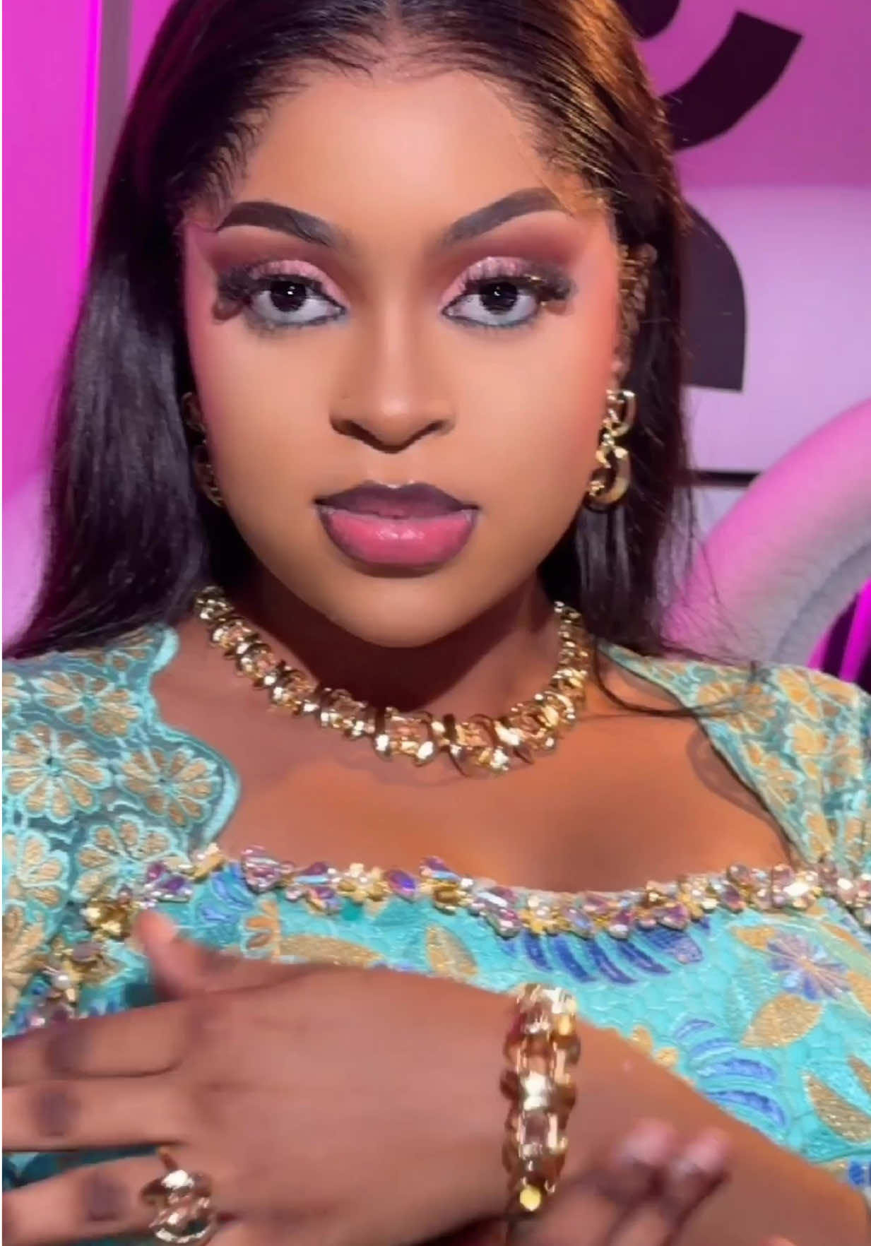 @DefPopBySamira✨