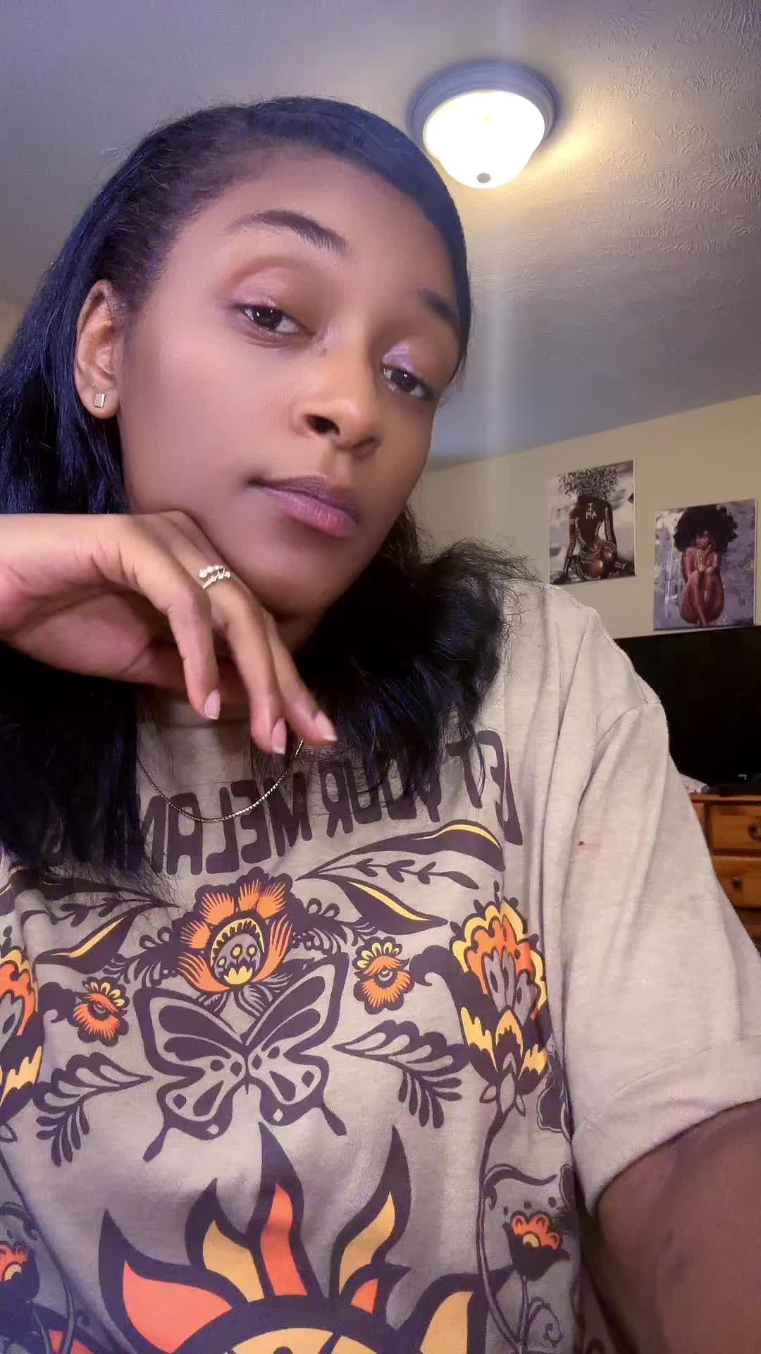 @Nikki