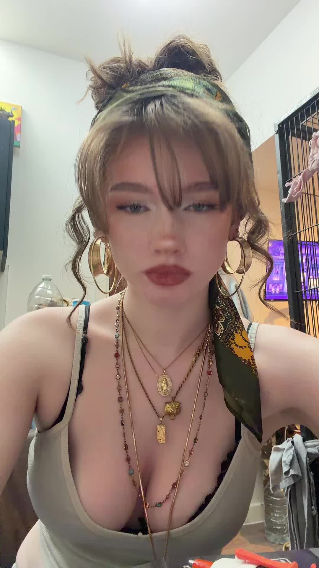 @.spicyfeet