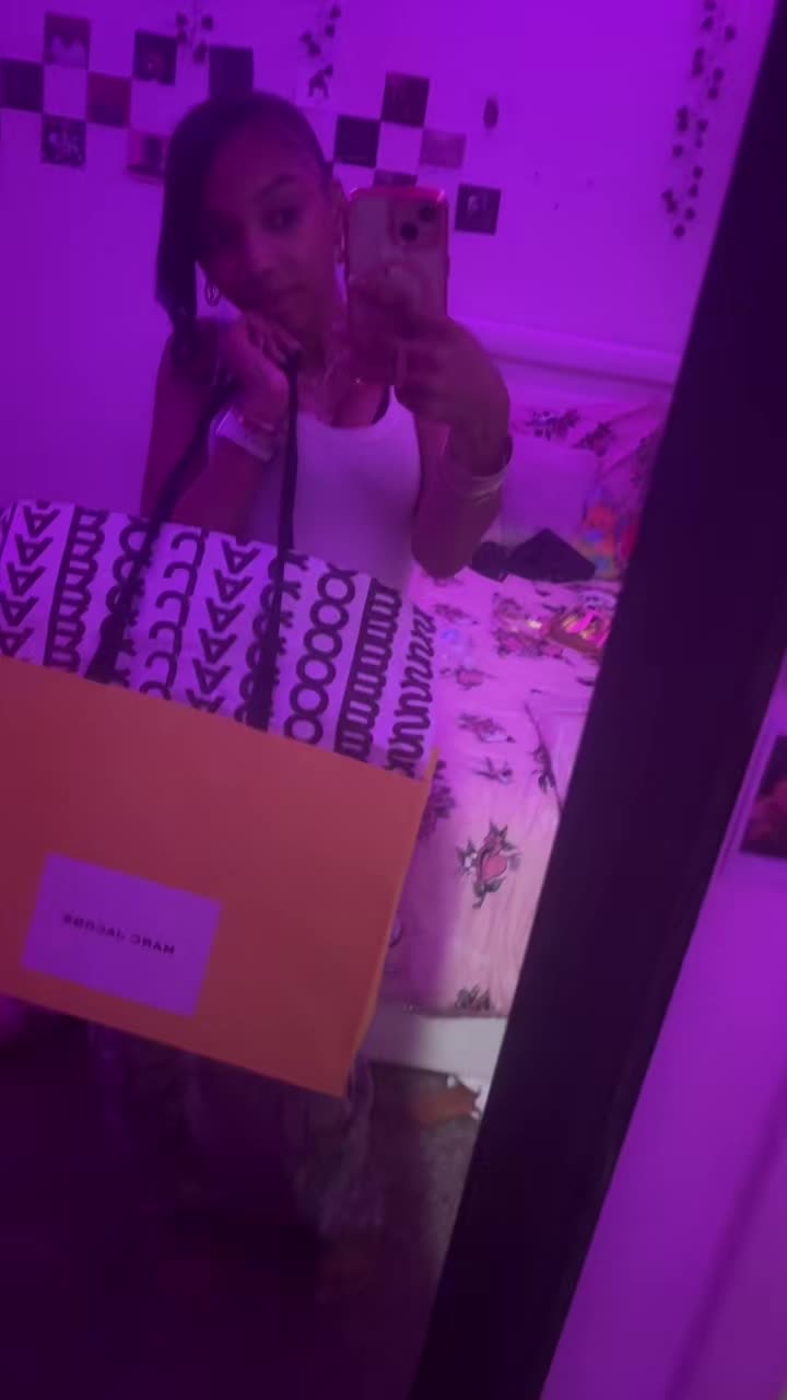@aprettygirl