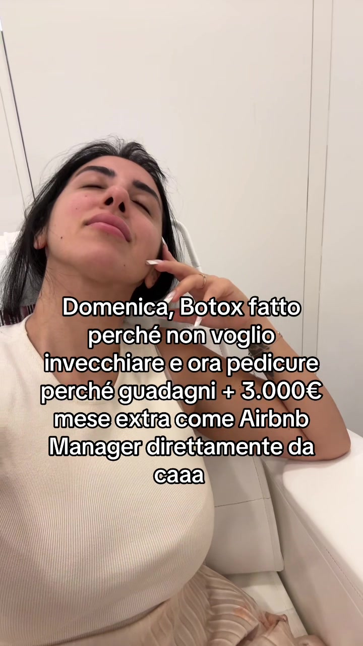 @veronicaagosto_