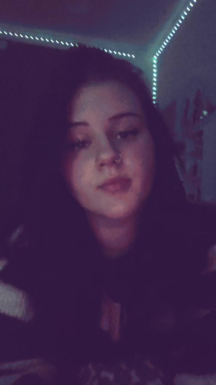 @Julie._.222🇩🇪🦅