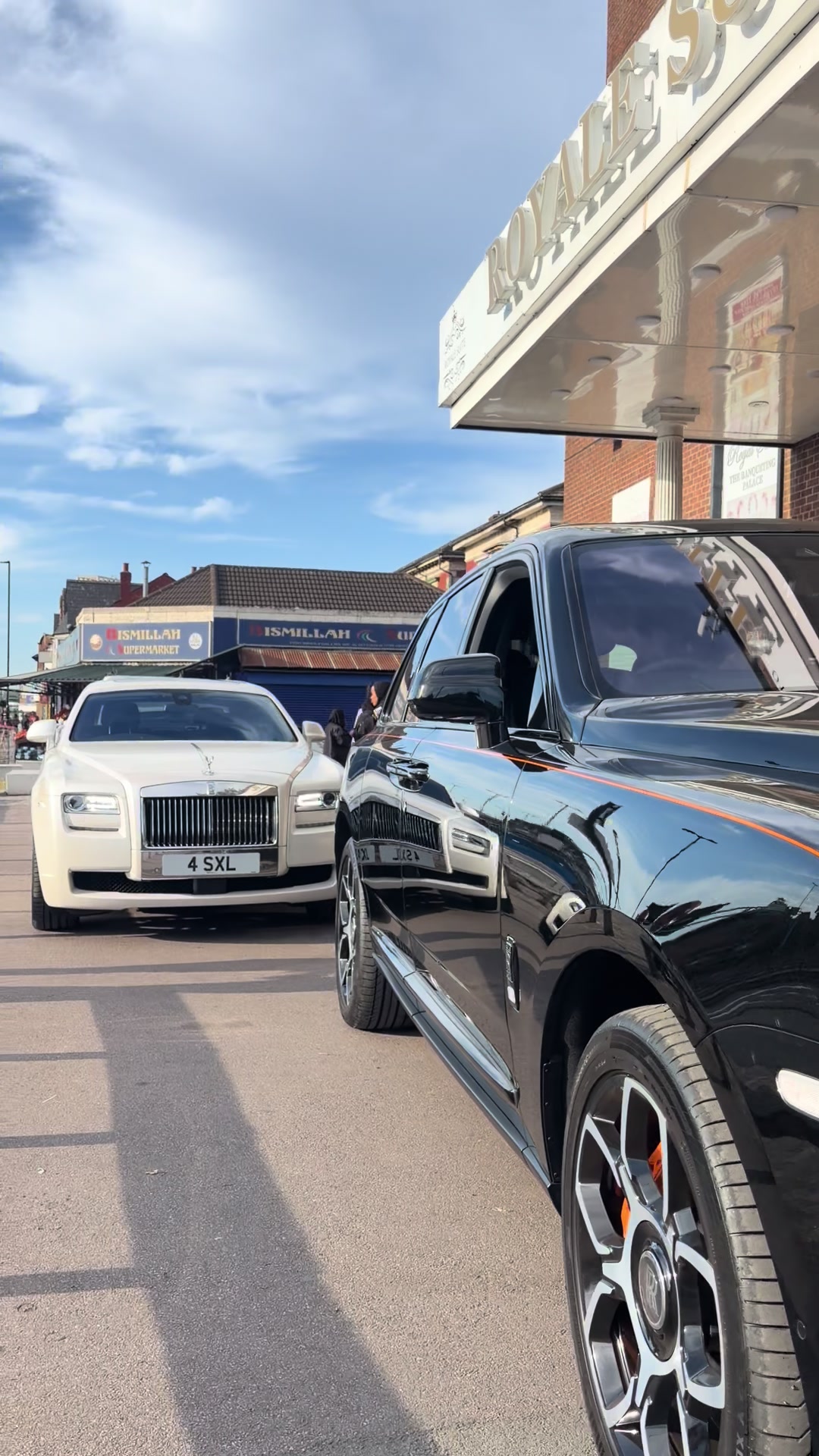 @Rolls Royce & Limo Hire 😎