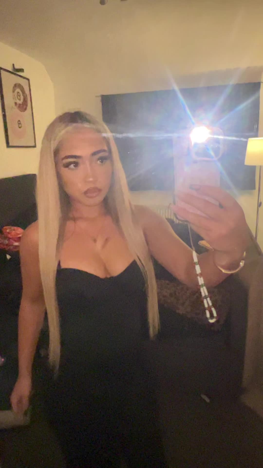 @Lilli-mae