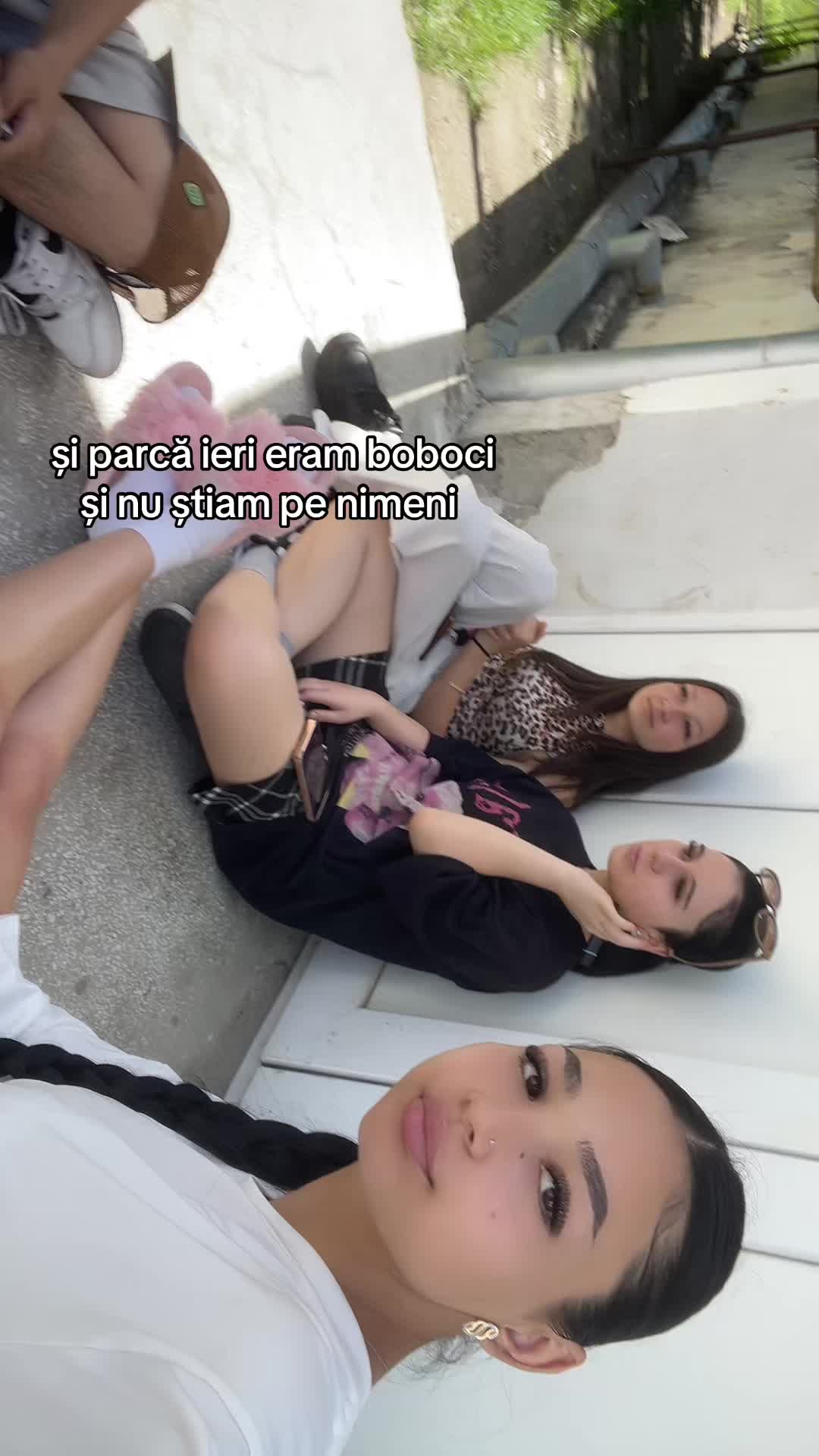 @yasmine