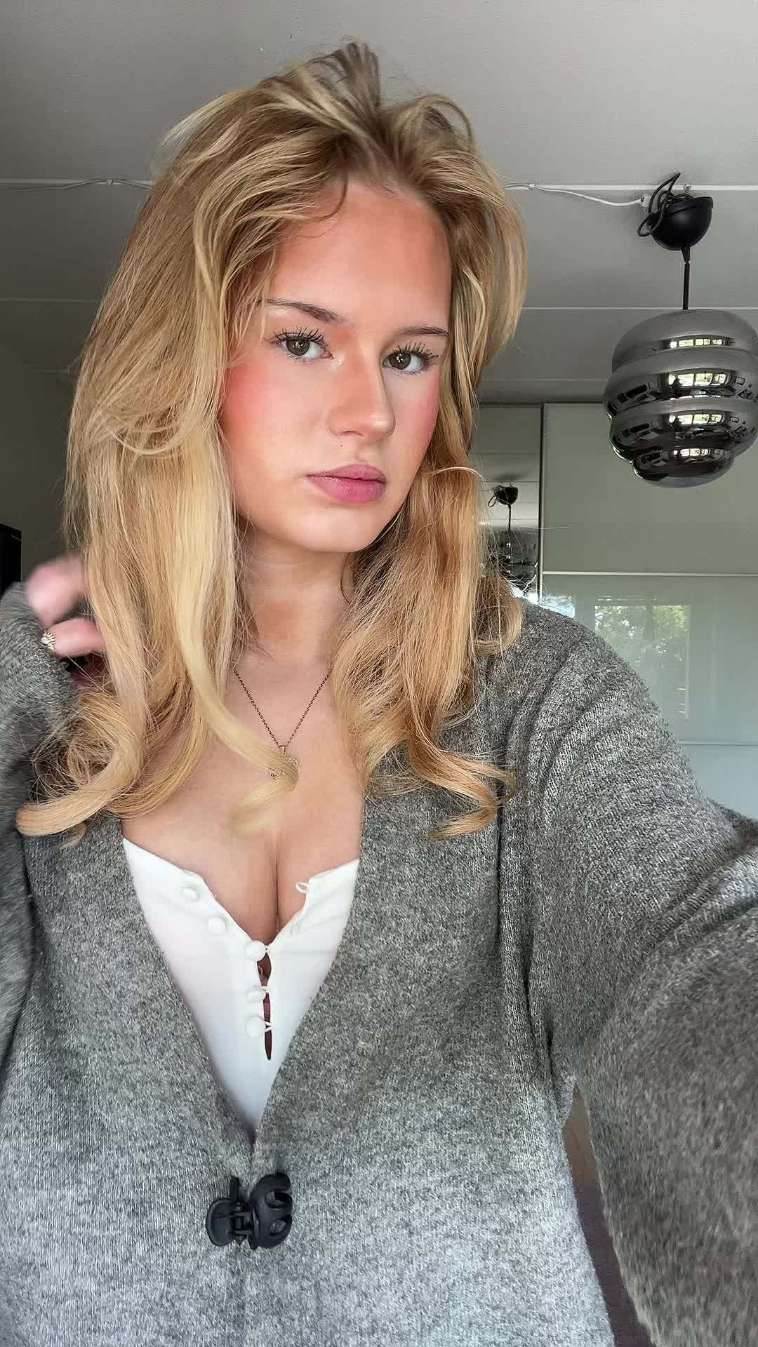 @EmmyblidSpam🍾