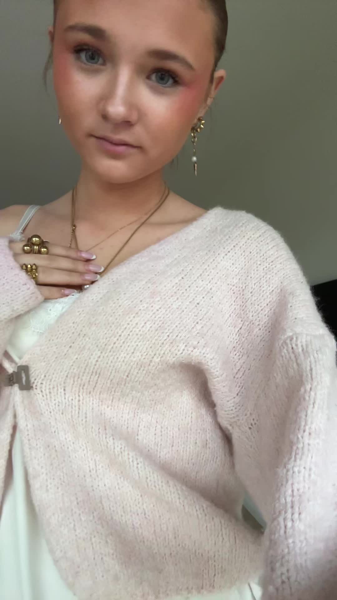 @Elle