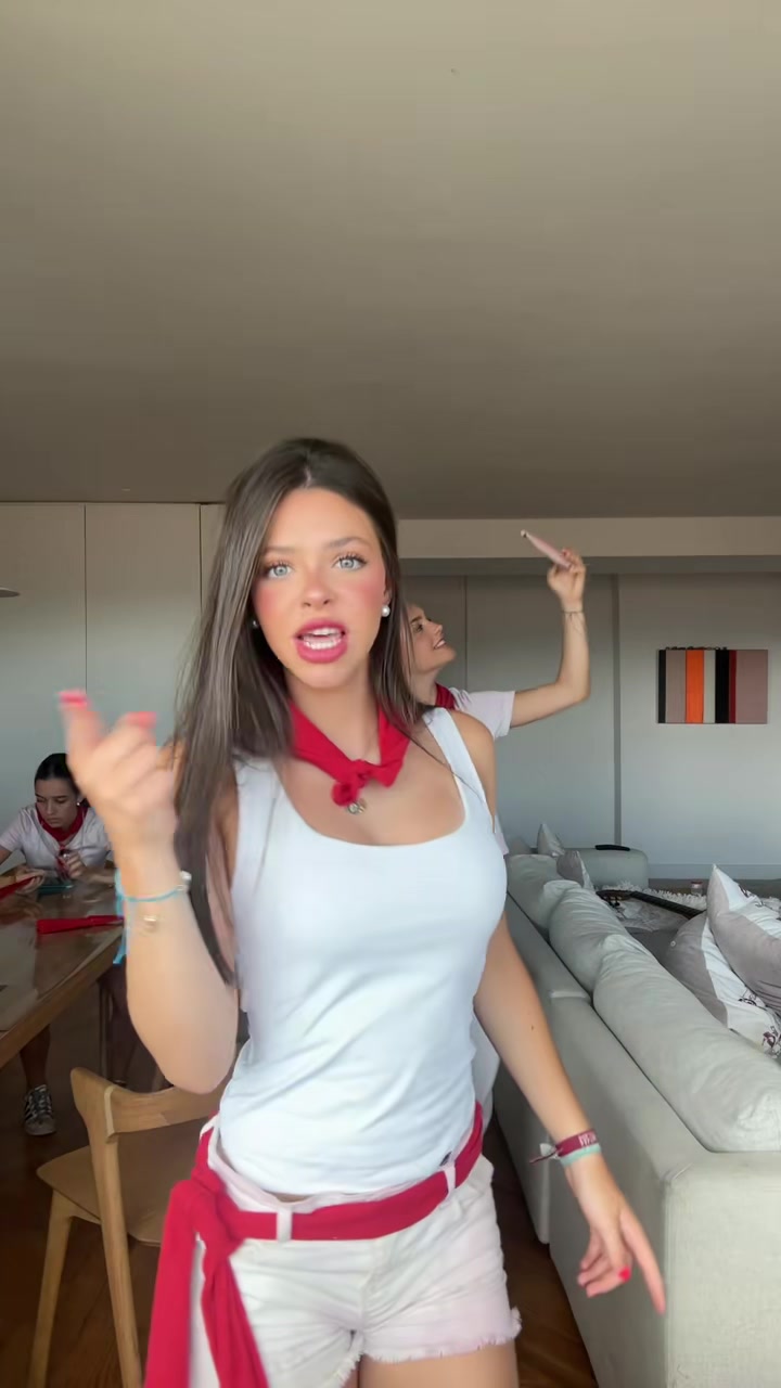 @Ana Irujo