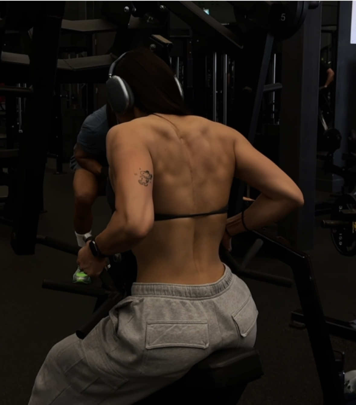 @raechelklifts