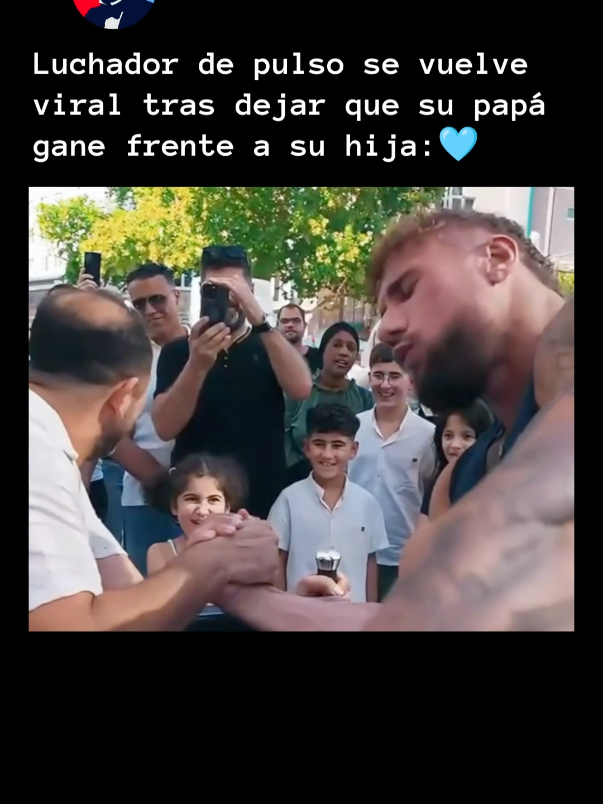 @Mesa Revuelta