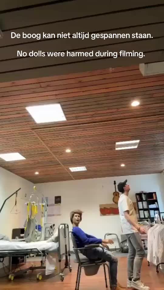 @Óscar Romerocollege