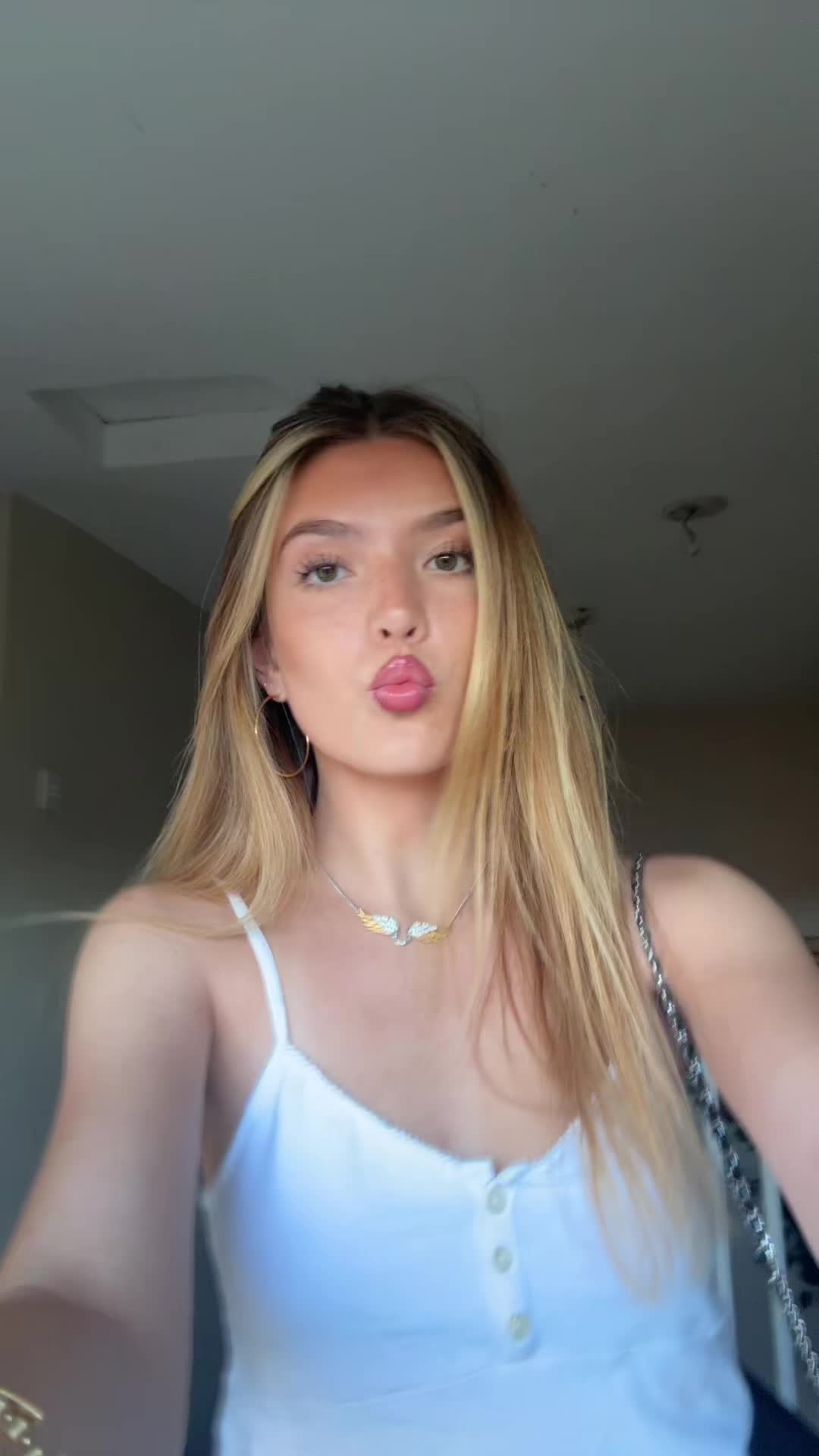 @elleh