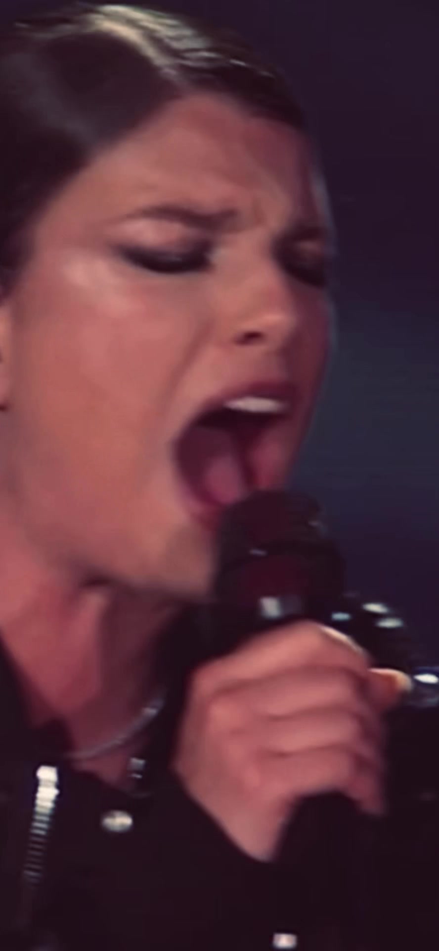 @Emma marrone (fans)✨