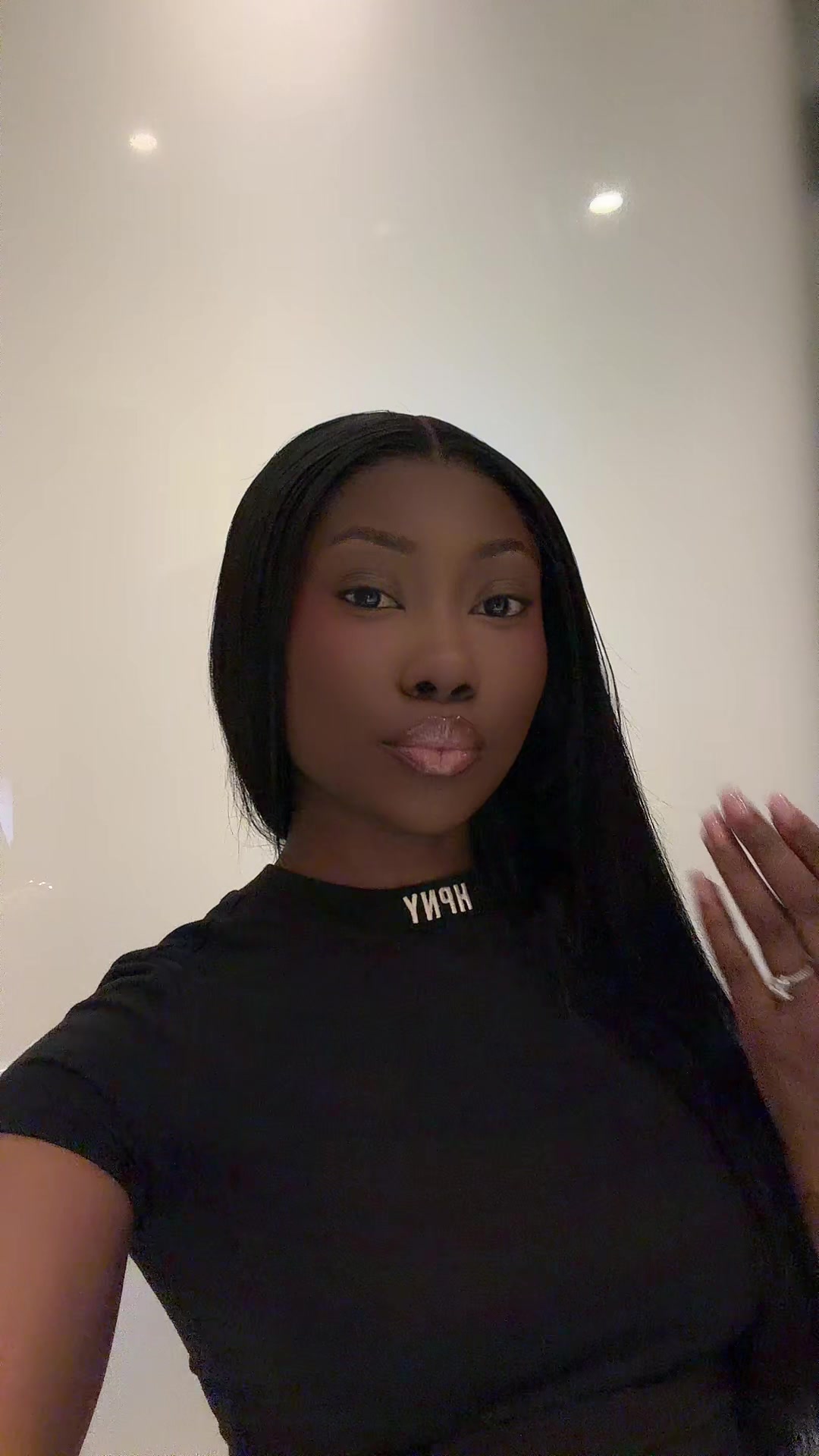 @Dee🤍