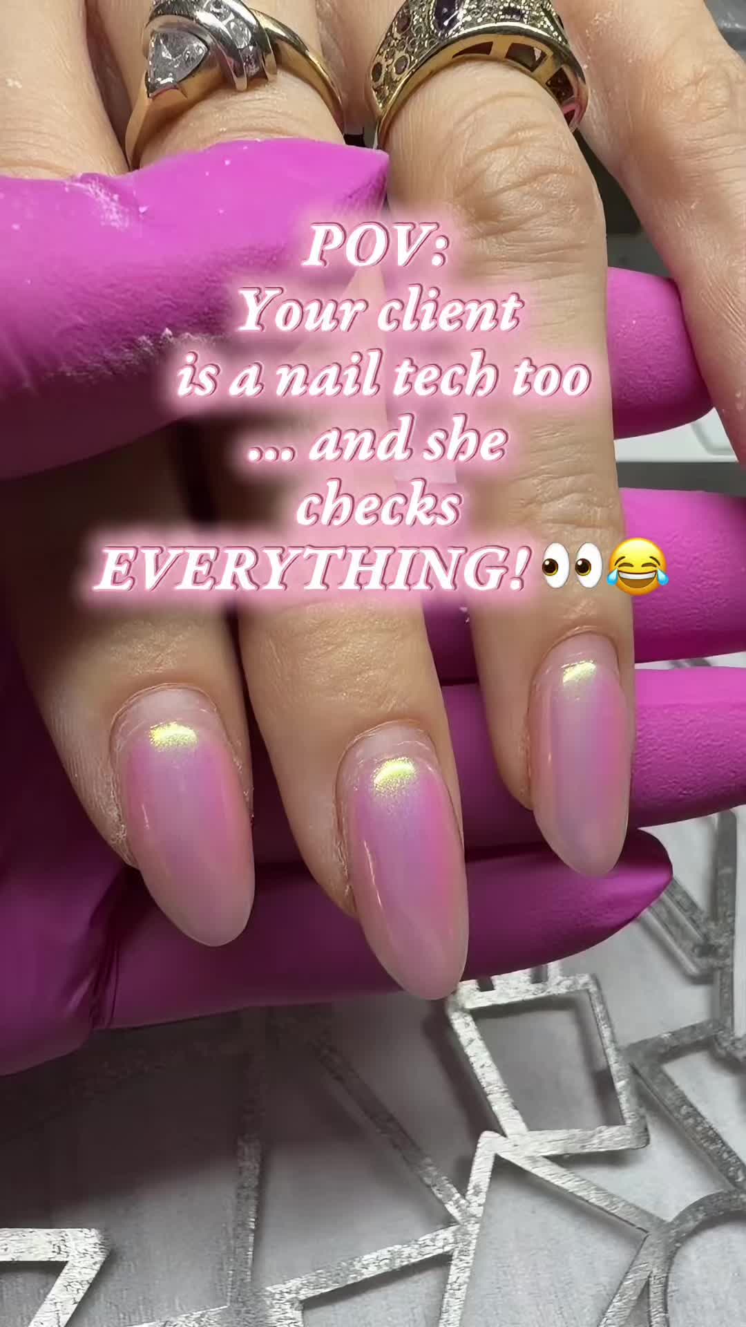 @ViolaViolett_NailArtist
