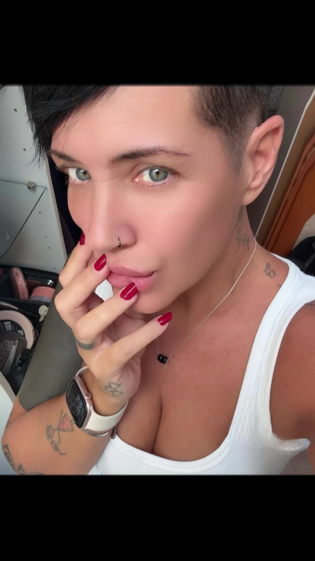 @STEFY🖤🍒 🦋