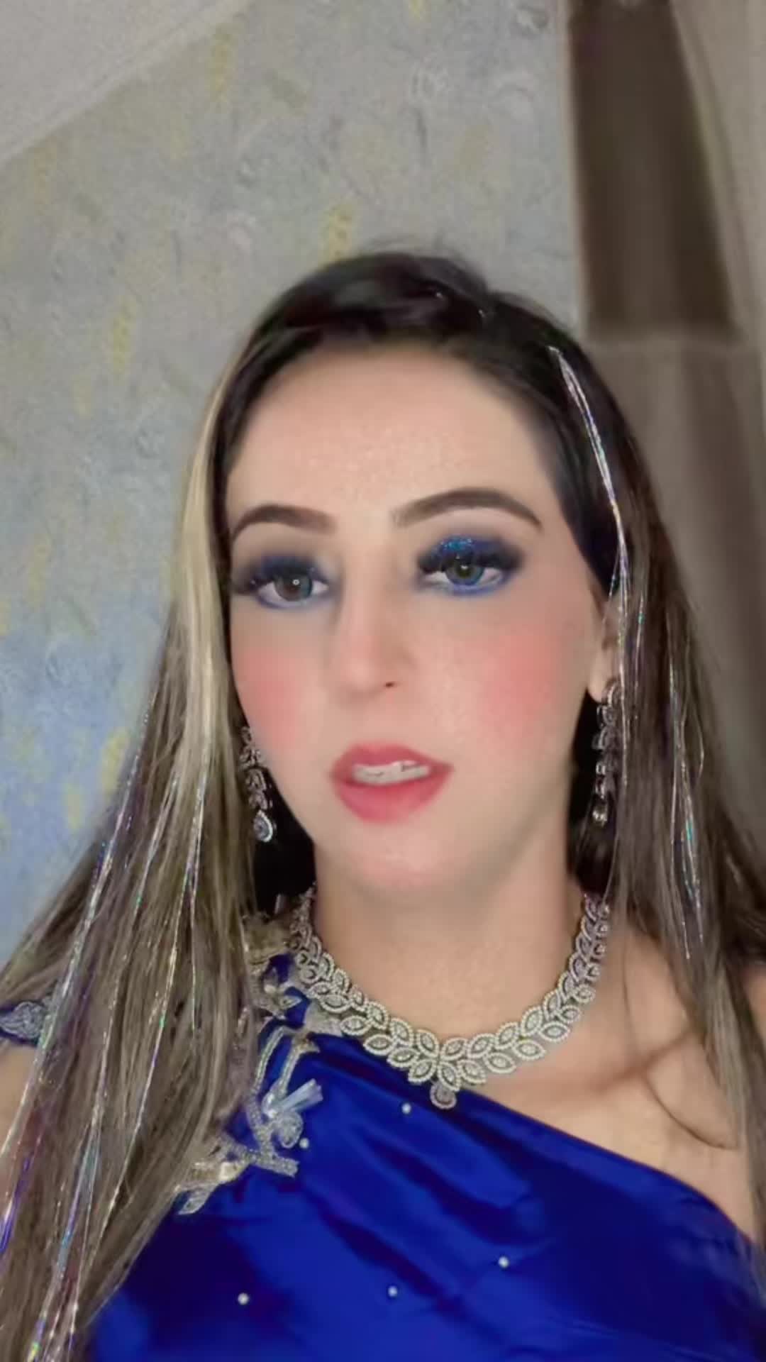 @Pinky_xoxa1