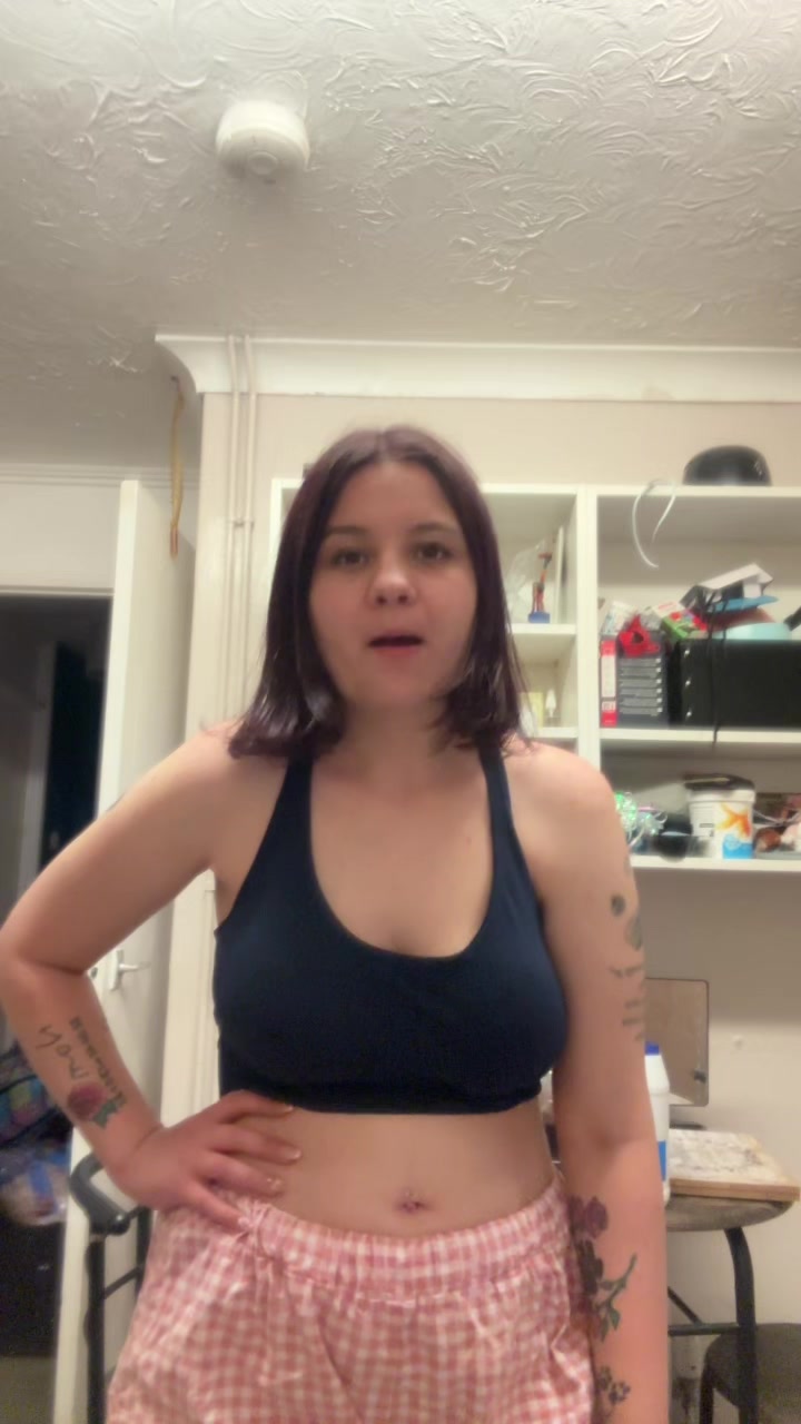 @Vv
