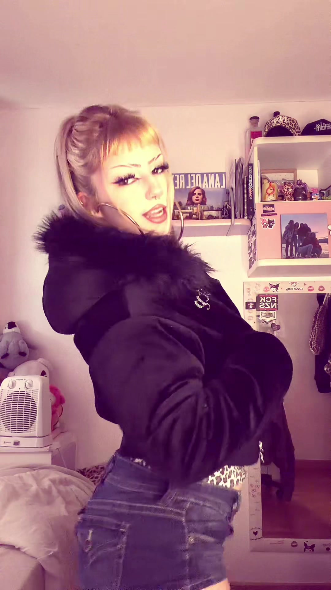 @Frikitona🐆🍒