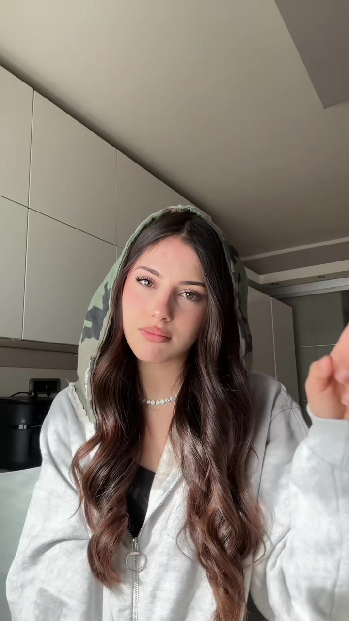 @g