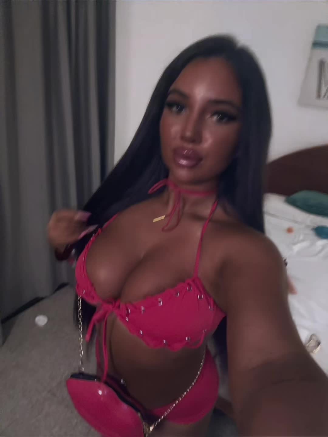 @macybrookezz