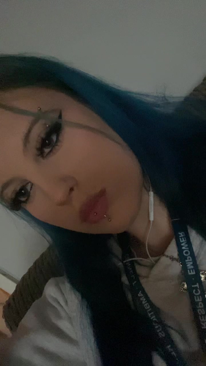@🪬