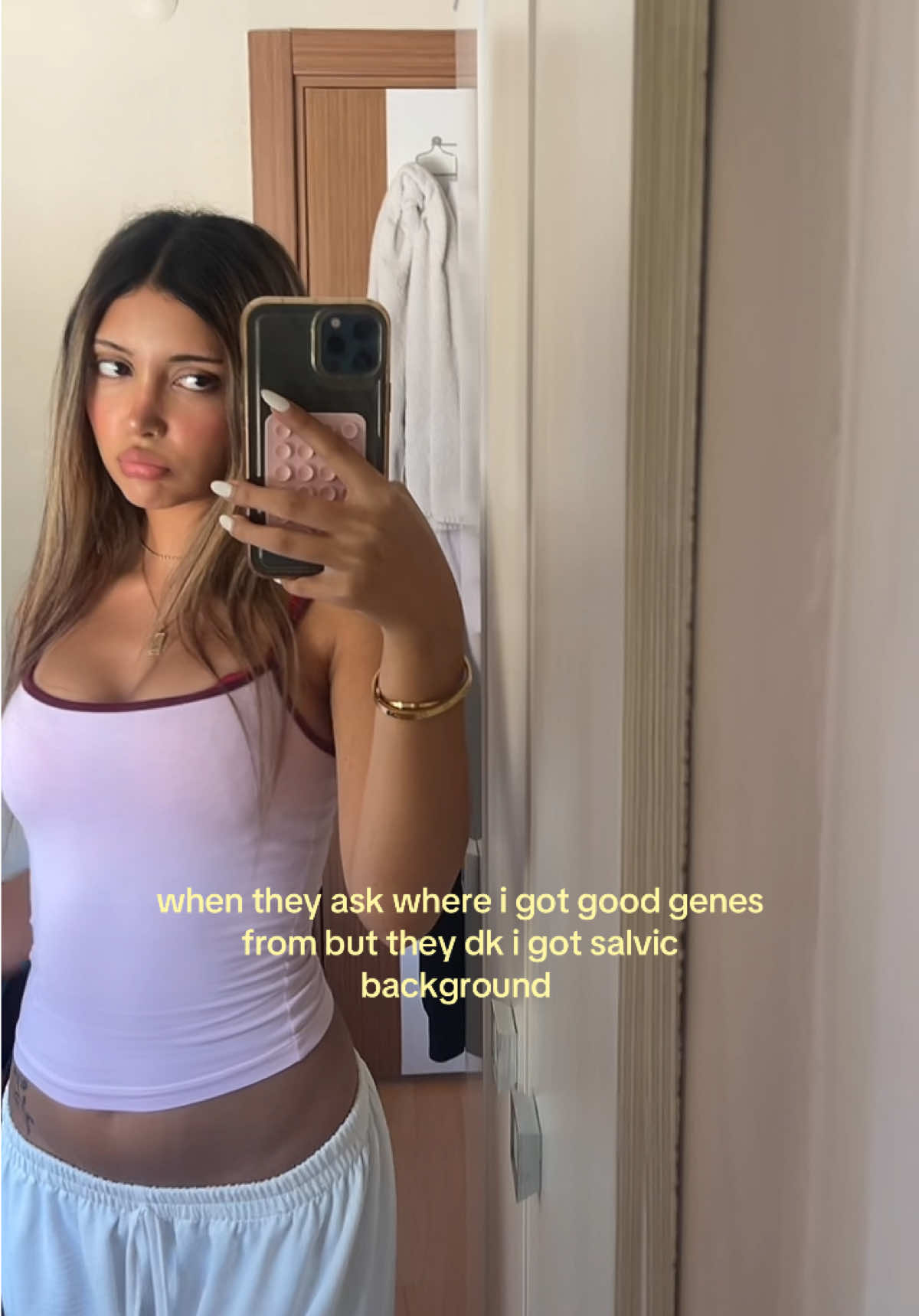 @av&aelig;