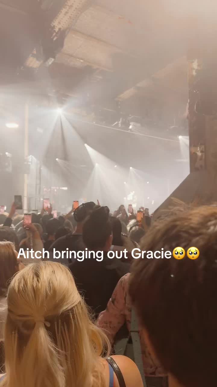 @shaunaJade 🖤