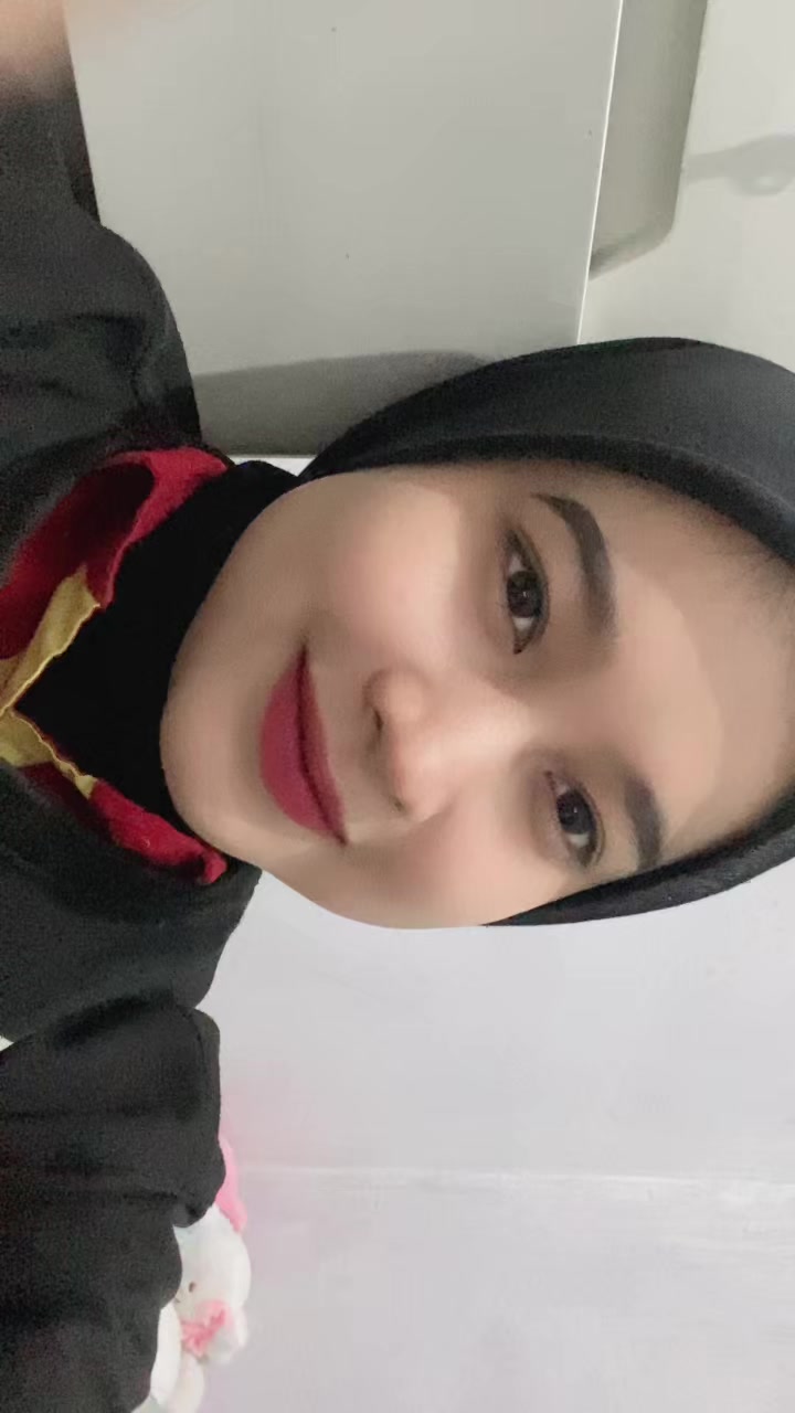 @adela