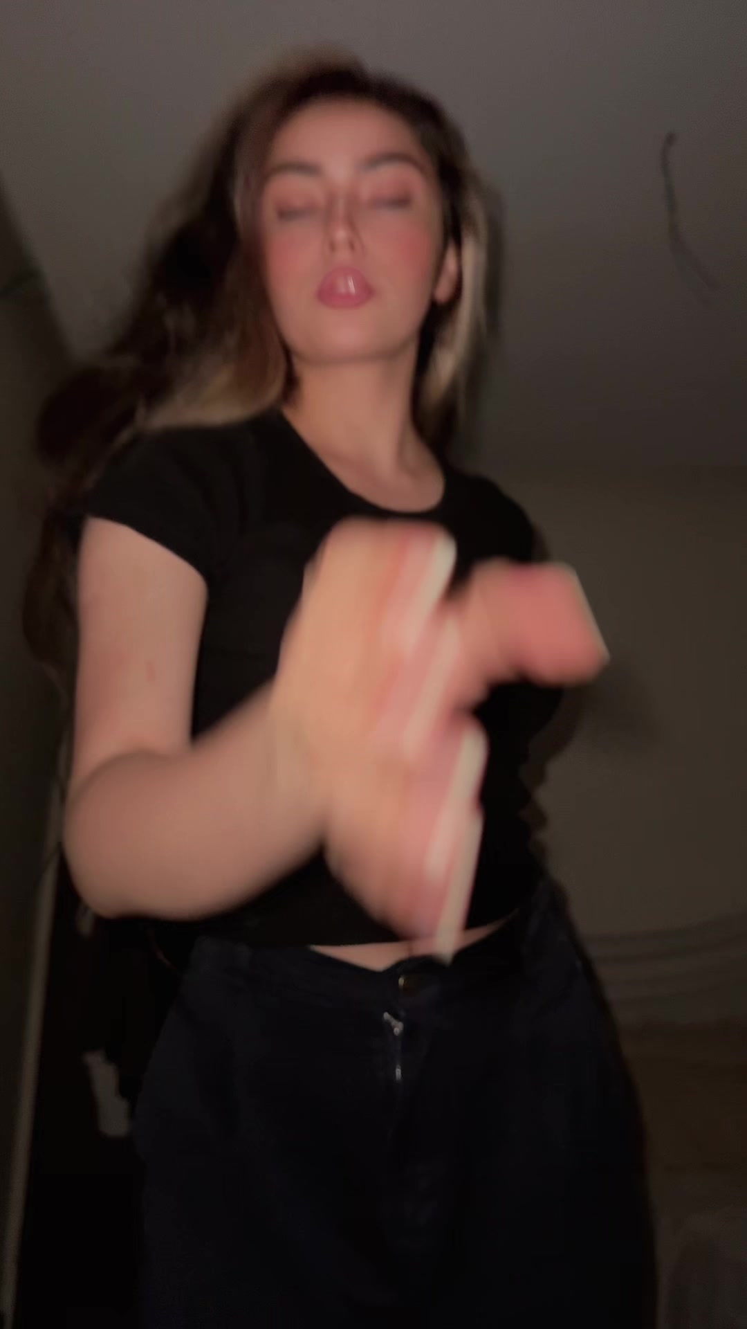 @Niayesh Khanian