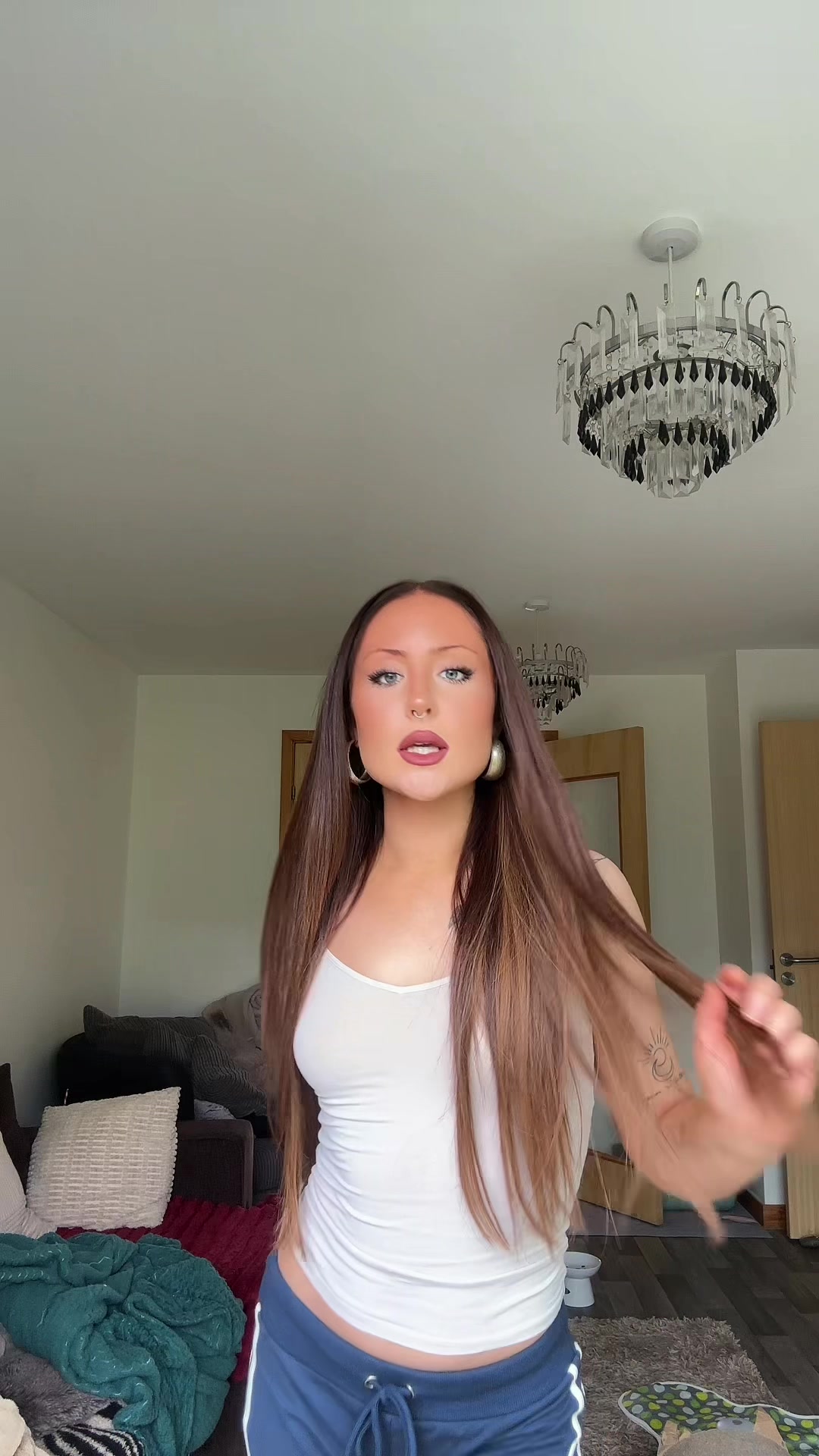 @elliespofforth