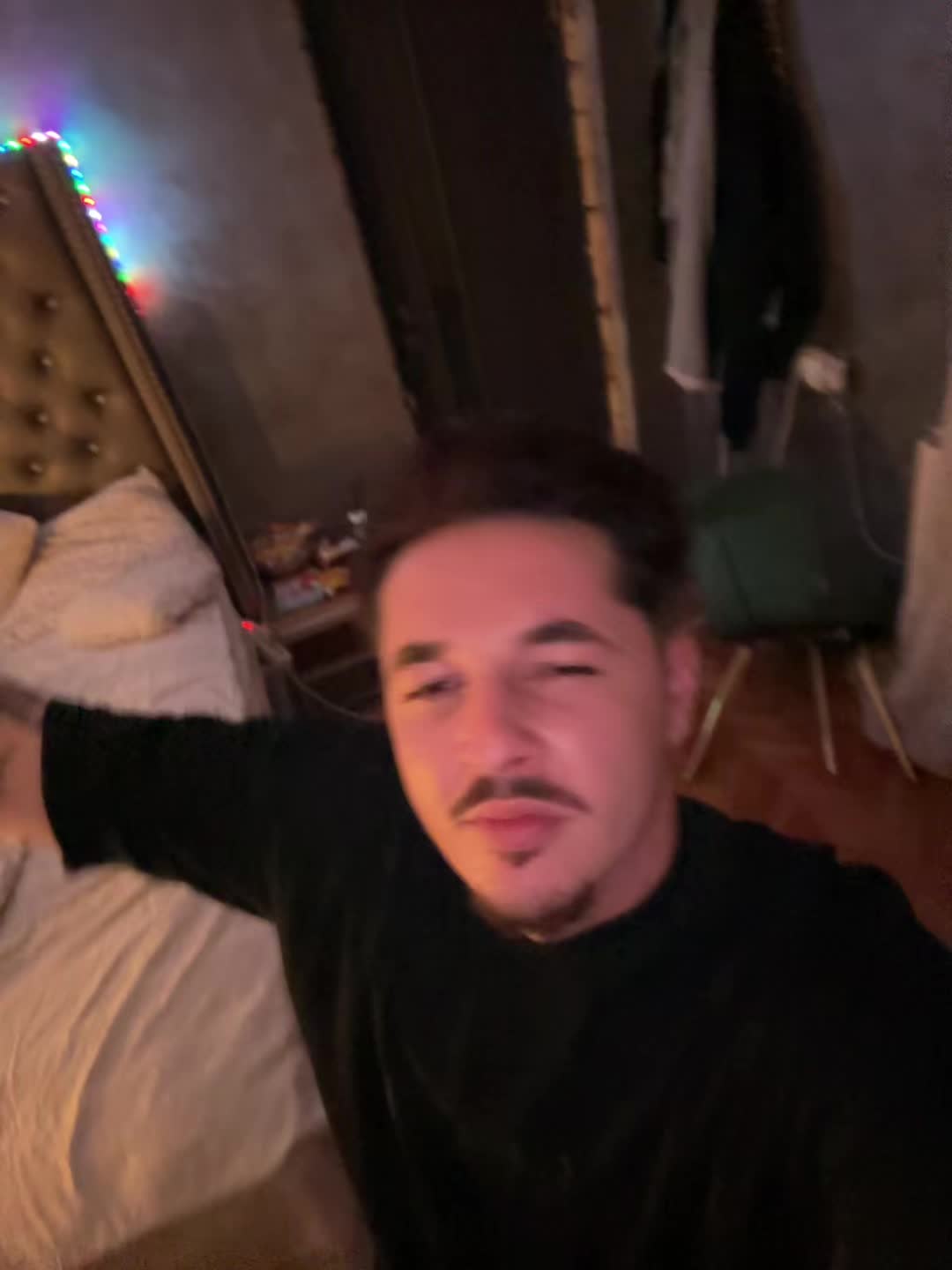 @Ascultă la papi🍭