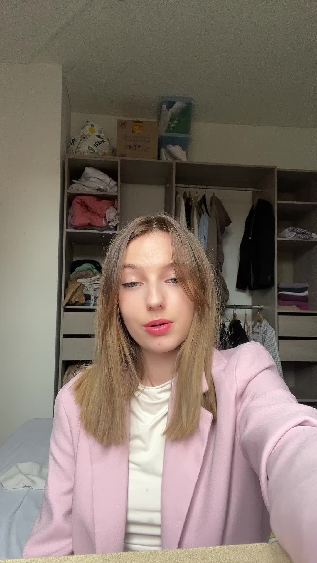 @L&eacute;a ✝️