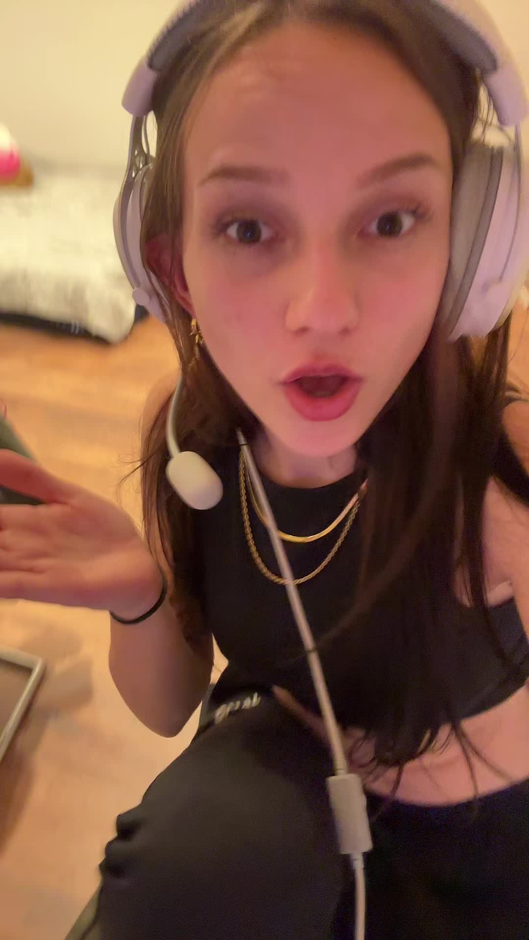 @Asja