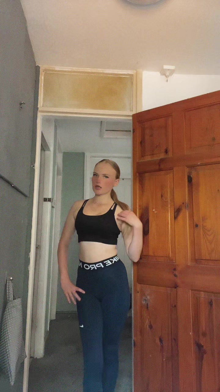 @Maisie Holland
