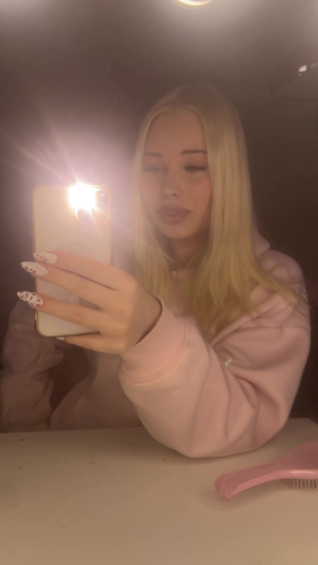 @𝒥𝒶𝓃𝒾𝒸𝒶