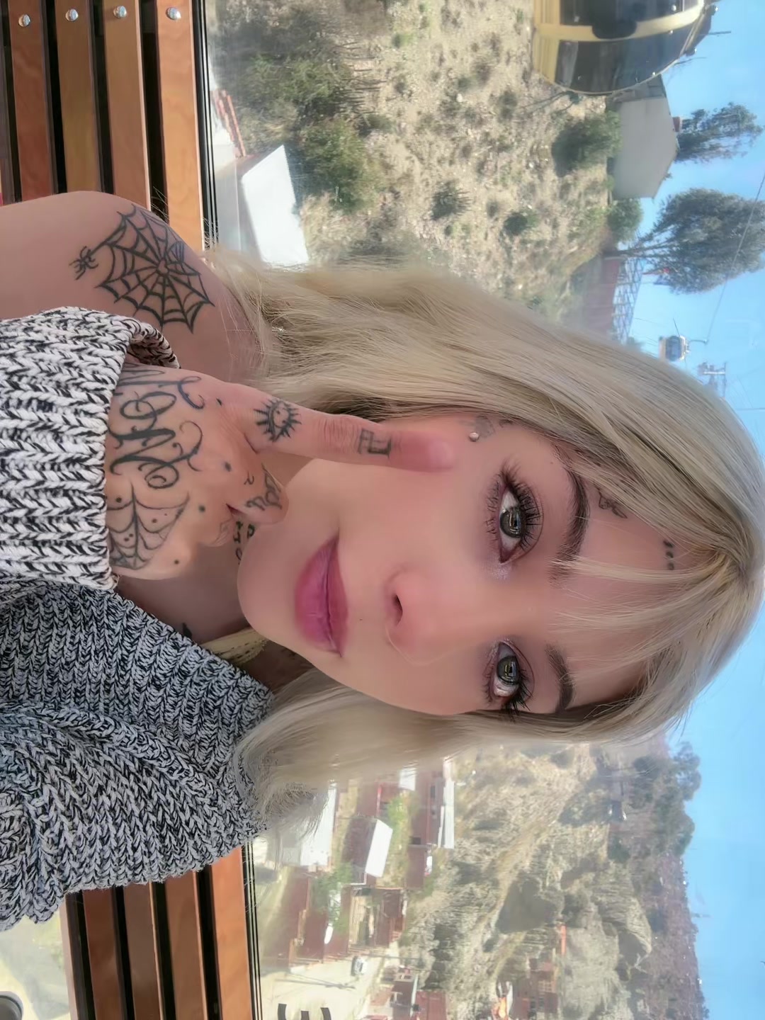 @𝔖𝔥𝔞𝔦𝔢𝔩 𝔇𝔞𝔳𝔞𝔩𝔬𝔰
