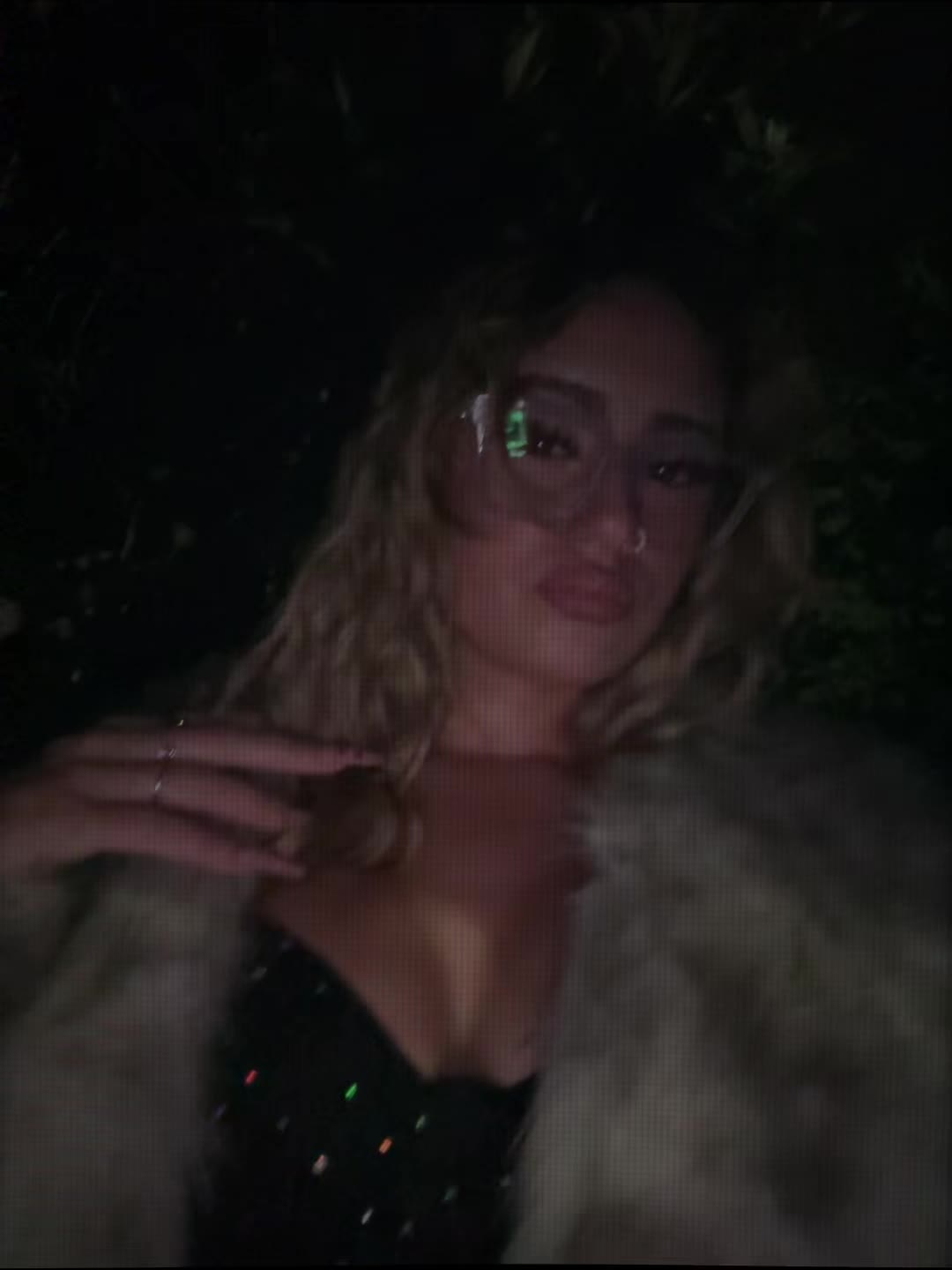 @𝓵𝓪 𝓼𝓪𝓷𝓽𝓪🌺