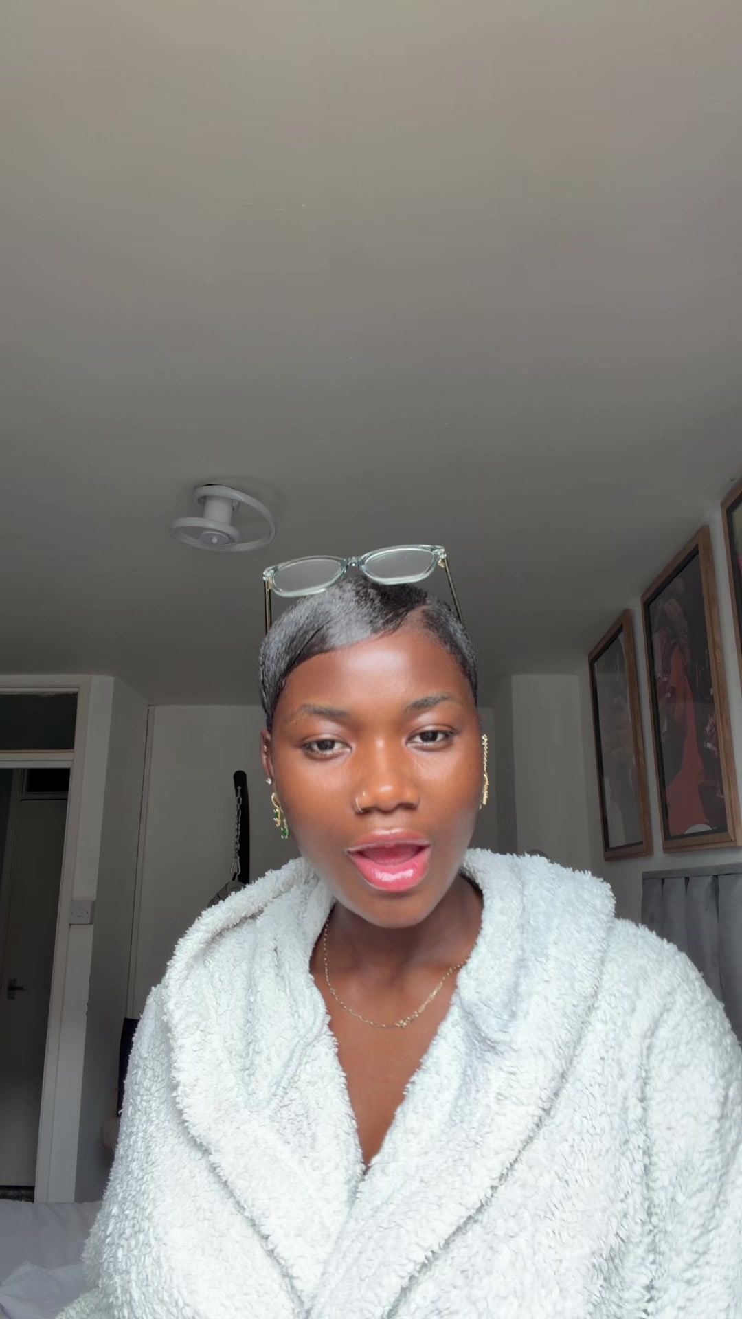 @gyal_like_mega