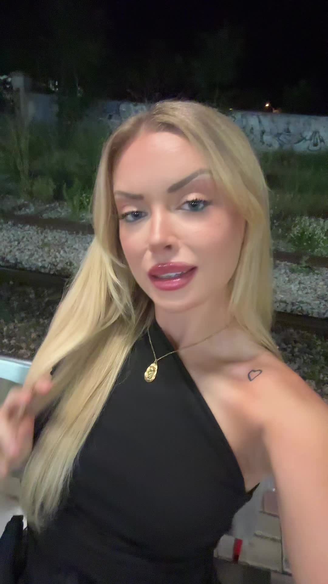 @mericampayo