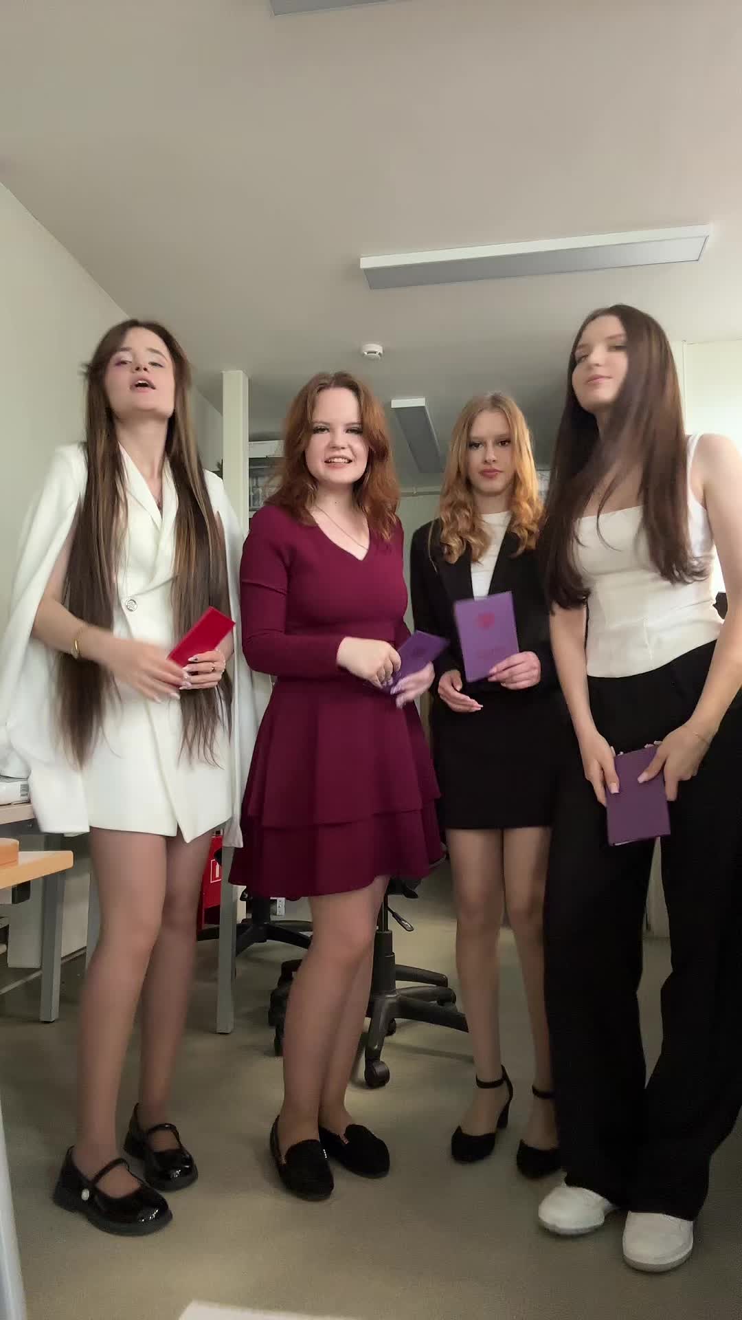@нюрка