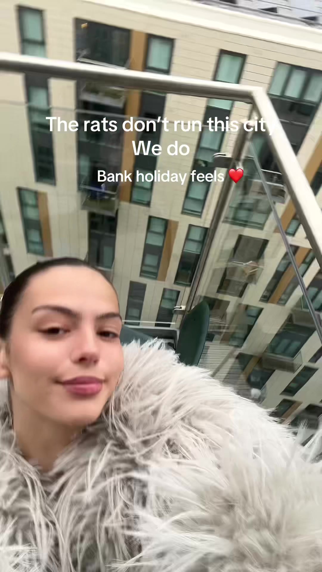 @Ella